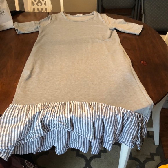 Grey short sleeve maxi dress with striped detail at bottom - Picture 1 of 4